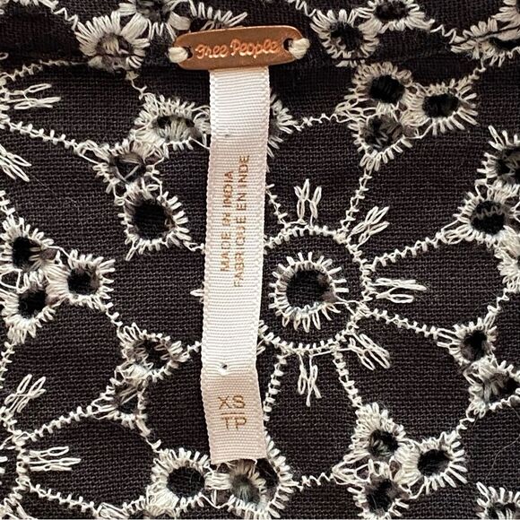 NWOT Free People Black/ White Dream A Little Dream Blouse Size Extra Small - Picture 11 of 15